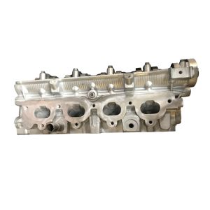 Chevy 1.6 DOHC Cylinder Head Aveo Suzuki Swift Pontiac Wave 2004 - 2005 Single Oil Drain Hole ONLY